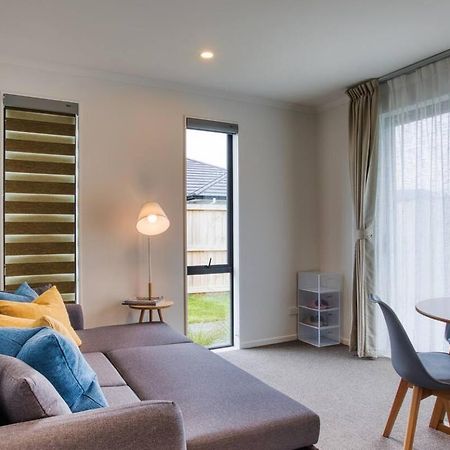 Cozy Retreat On Serene Street Hamilton Ngoại thất bức ảnh