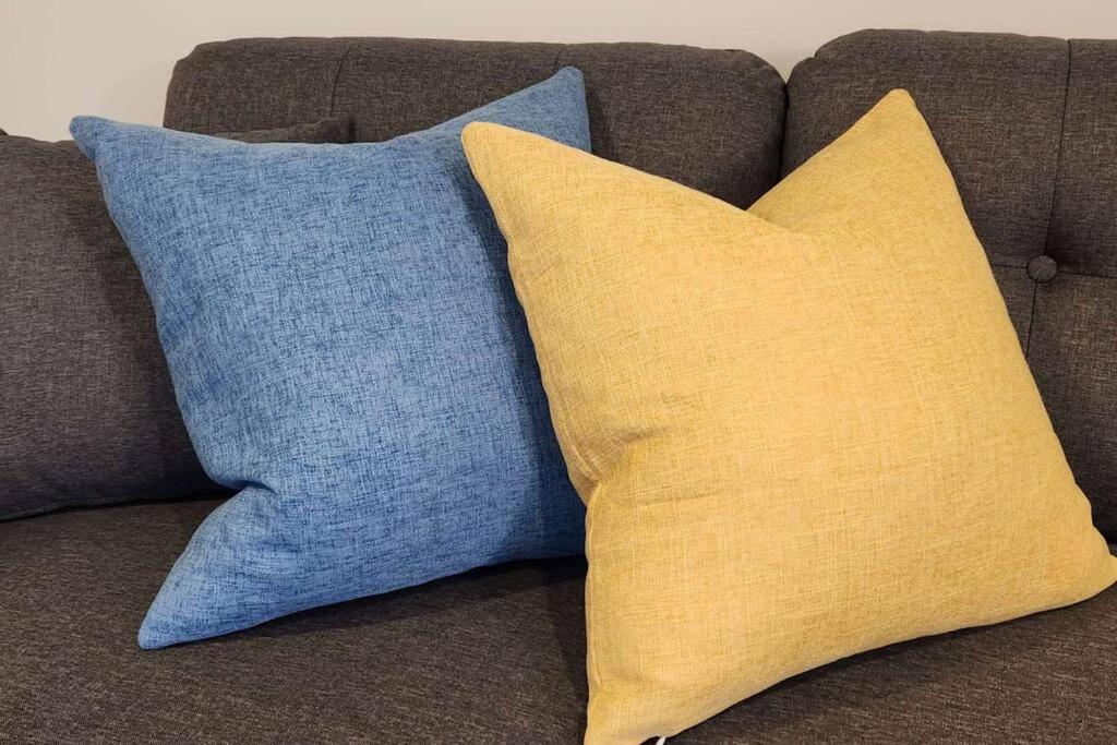 Cozy Retreat On Serene Street Hamilton Ngoại thất bức ảnh