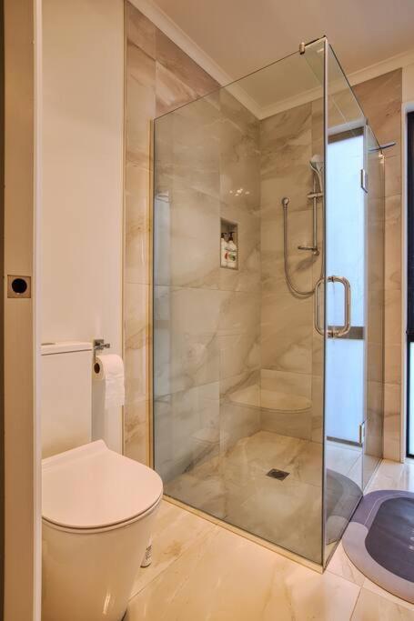Cozy Retreat On Serene Street Hamilton Ngoại thất bức ảnh