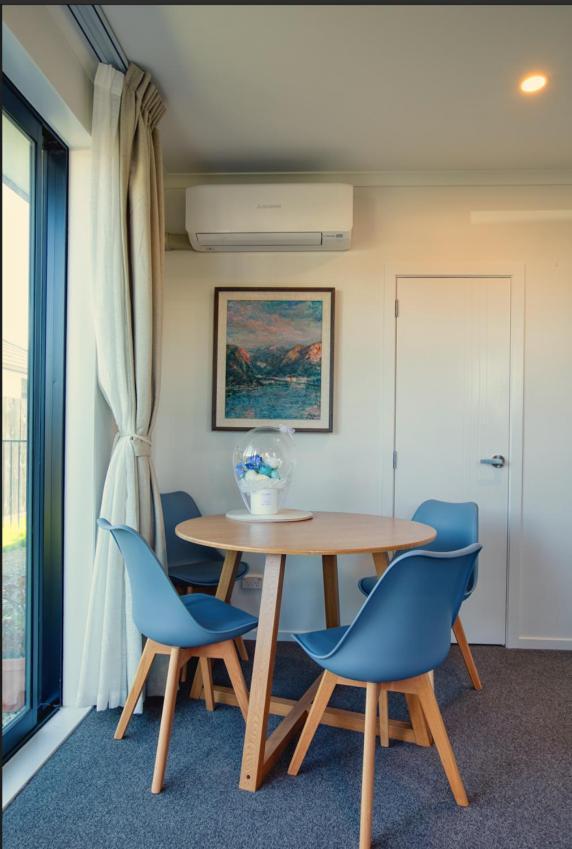 Cozy Retreat On Serene Street Hamilton Ngoại thất bức ảnh
